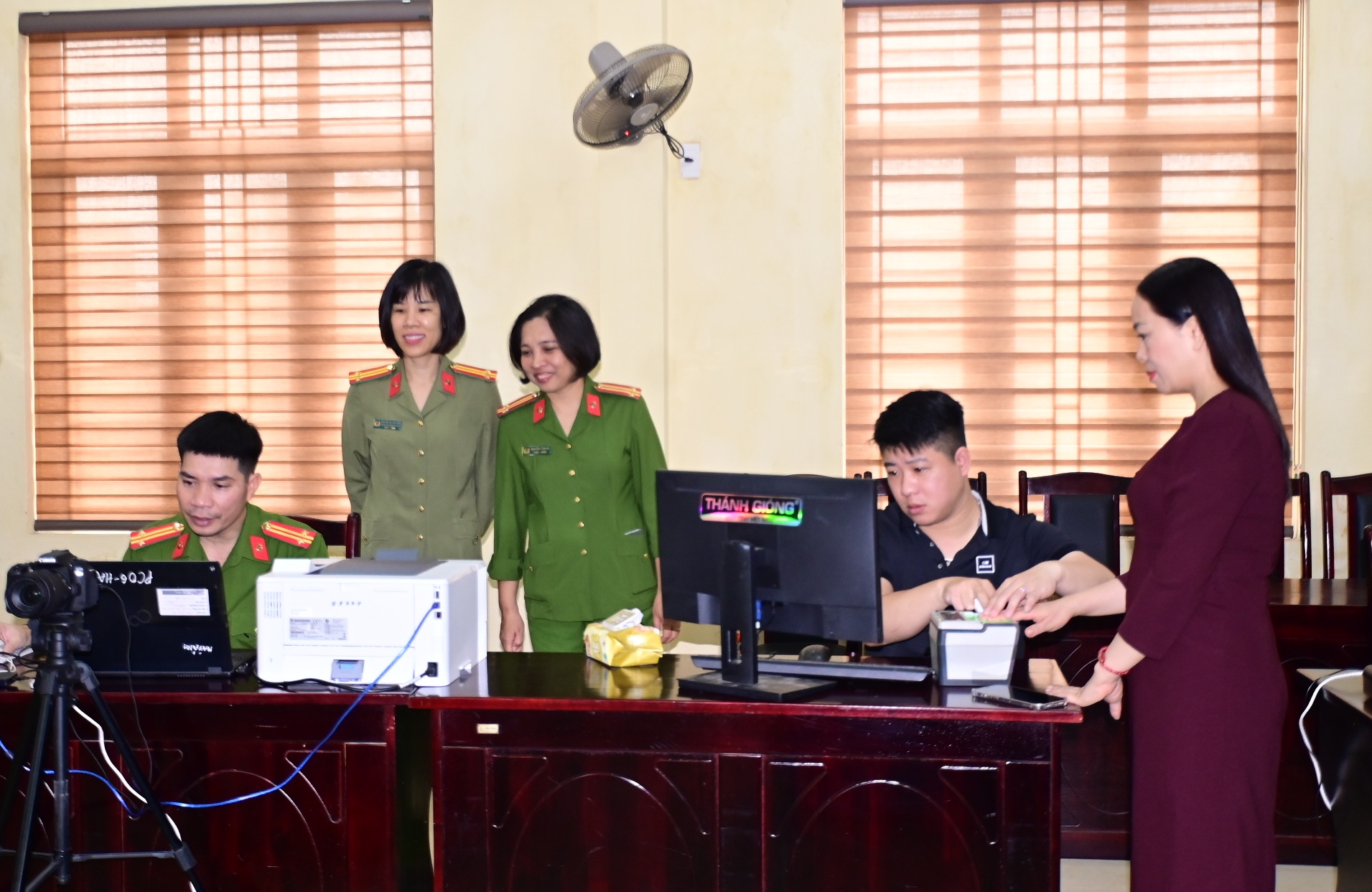 Cấp căn cước lưu động tại Hội Liên hiệp Phụ nữ thành phố